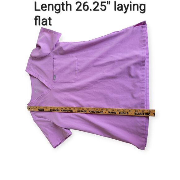 FIGS Technical Collection Catarina One-Pocket Scrub Top in Lavender size M - Picture 6 of 9